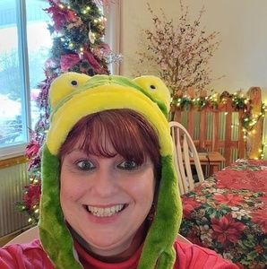 Meet your Posher, Debbie